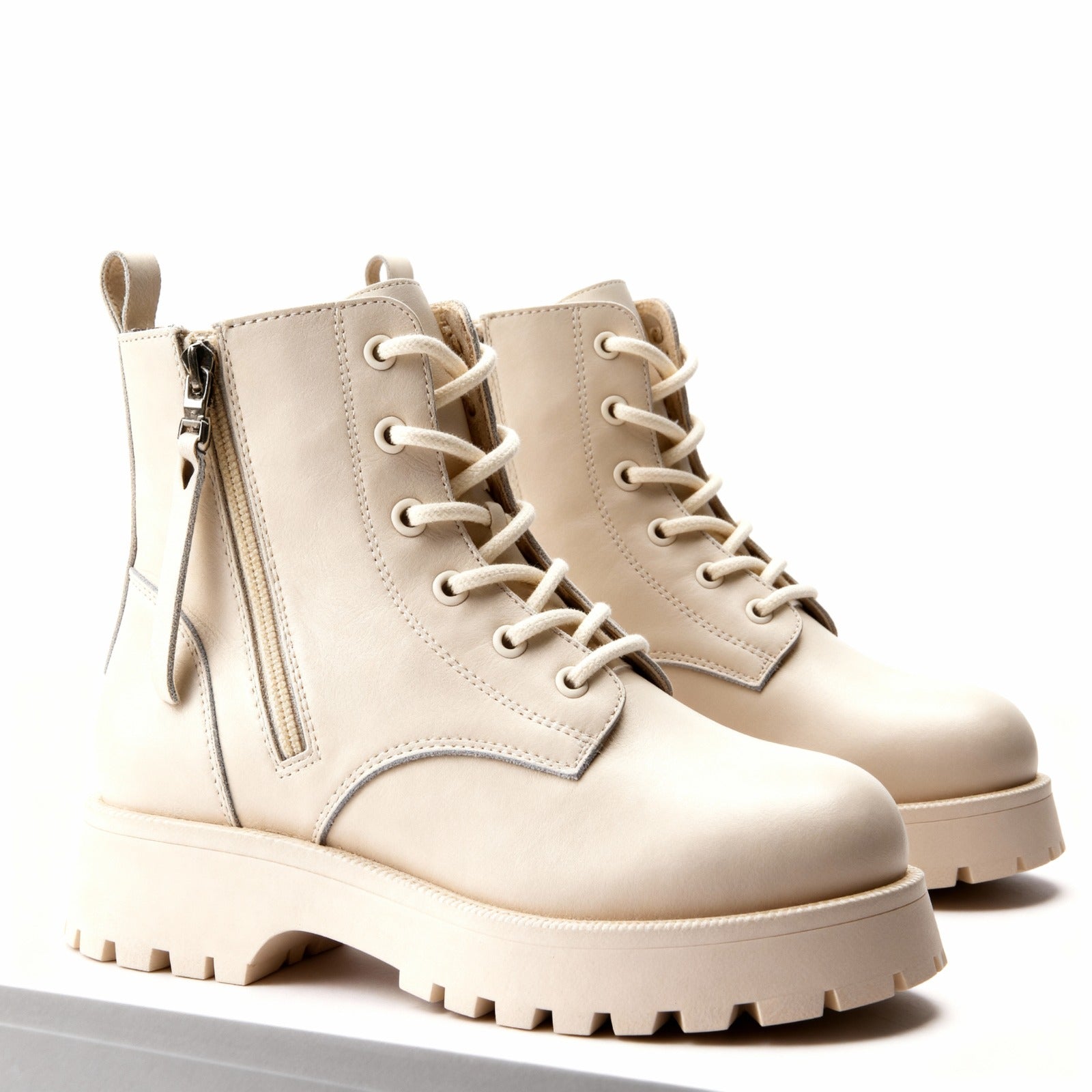 Bottine Noir Élégance